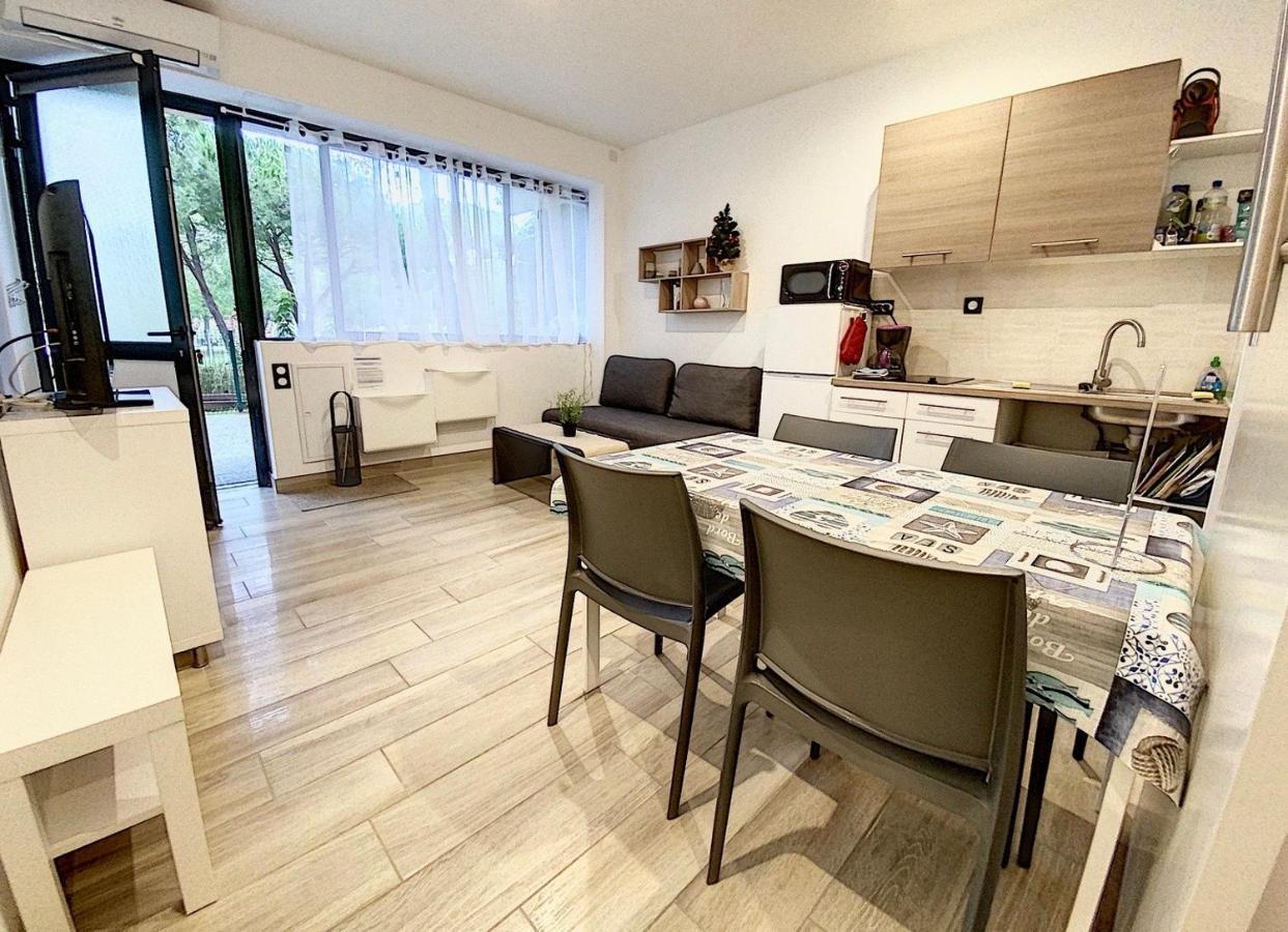 Apartamento F2 "Le Parc" Clim, Wifi, Pmr Balaruc-les-Bains Exterior foto