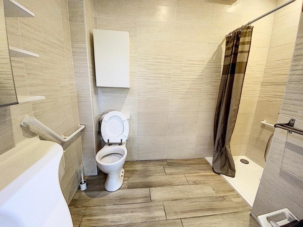 Apartamento F2 "Le Parc" Clim, Wifi, Pmr Balaruc-les-Bains Exterior foto